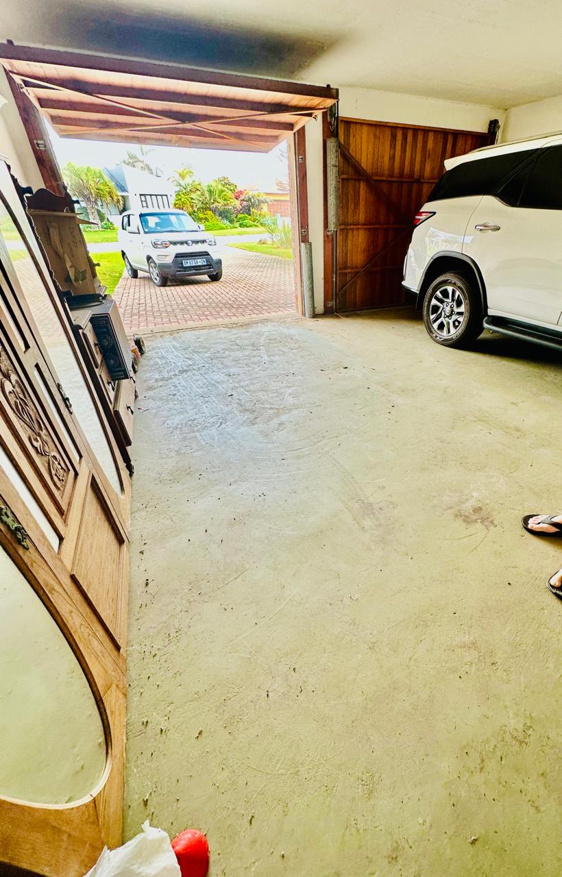 4 Bedroom Property for Sale in Bayview Western Cape